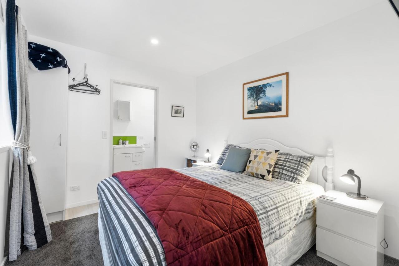 Bellbird Cottage - Lake Taupo Bach Waitahanui ภายนอก รูปภาพ